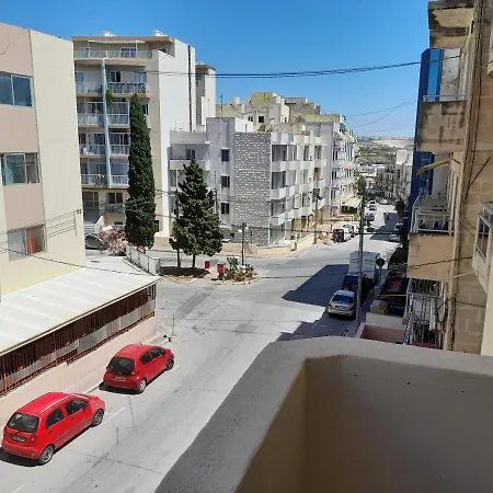 Nicely Furnished 2 Bedroom In Bugibba