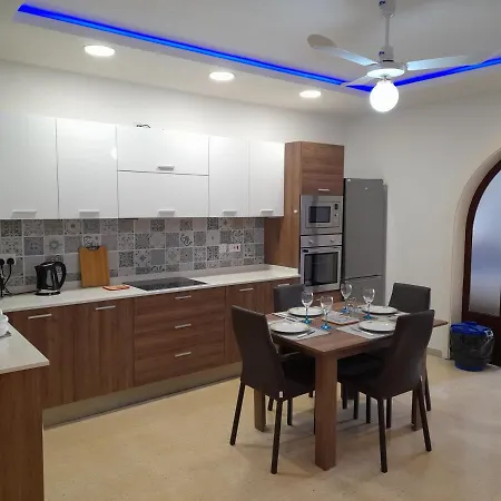 Nicely Furnished 2 Bedroom In Bugibba