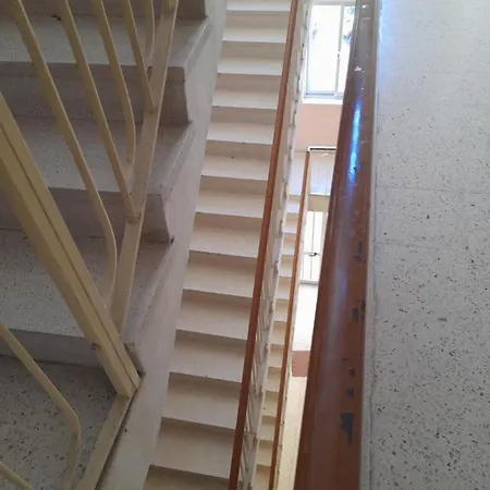 아파트 Nicely Furnished 2 Bedroom In Bugibba
