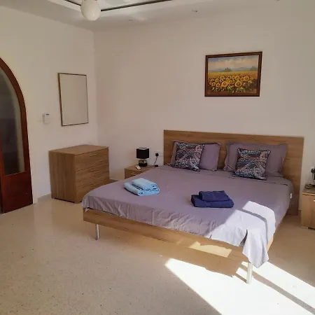 Lejlighed Nicely Furnished 2 Bedroom In Bugibba *