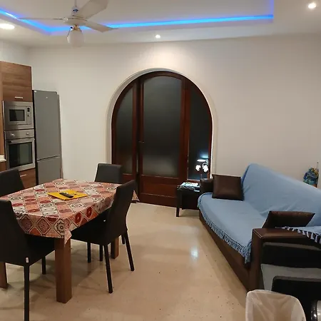 Nicely Furnished 2 Bedroom In Bugibba San Pawl il-Baħar