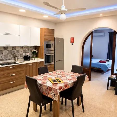 Nicely Furnished 2 Bedroom In Bugibba
